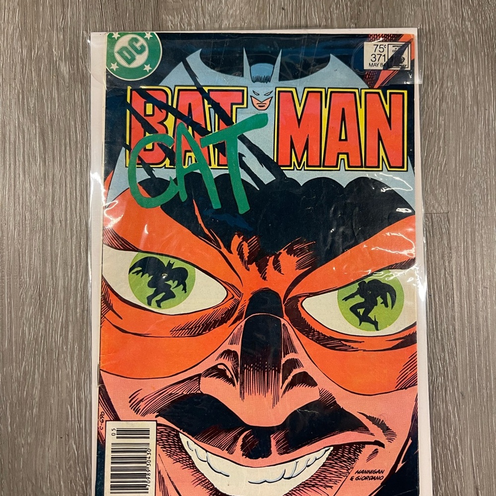 Vintage DC Comic Book: Batman Issue 371 (1984) "Nine Cradles Of Death" Story